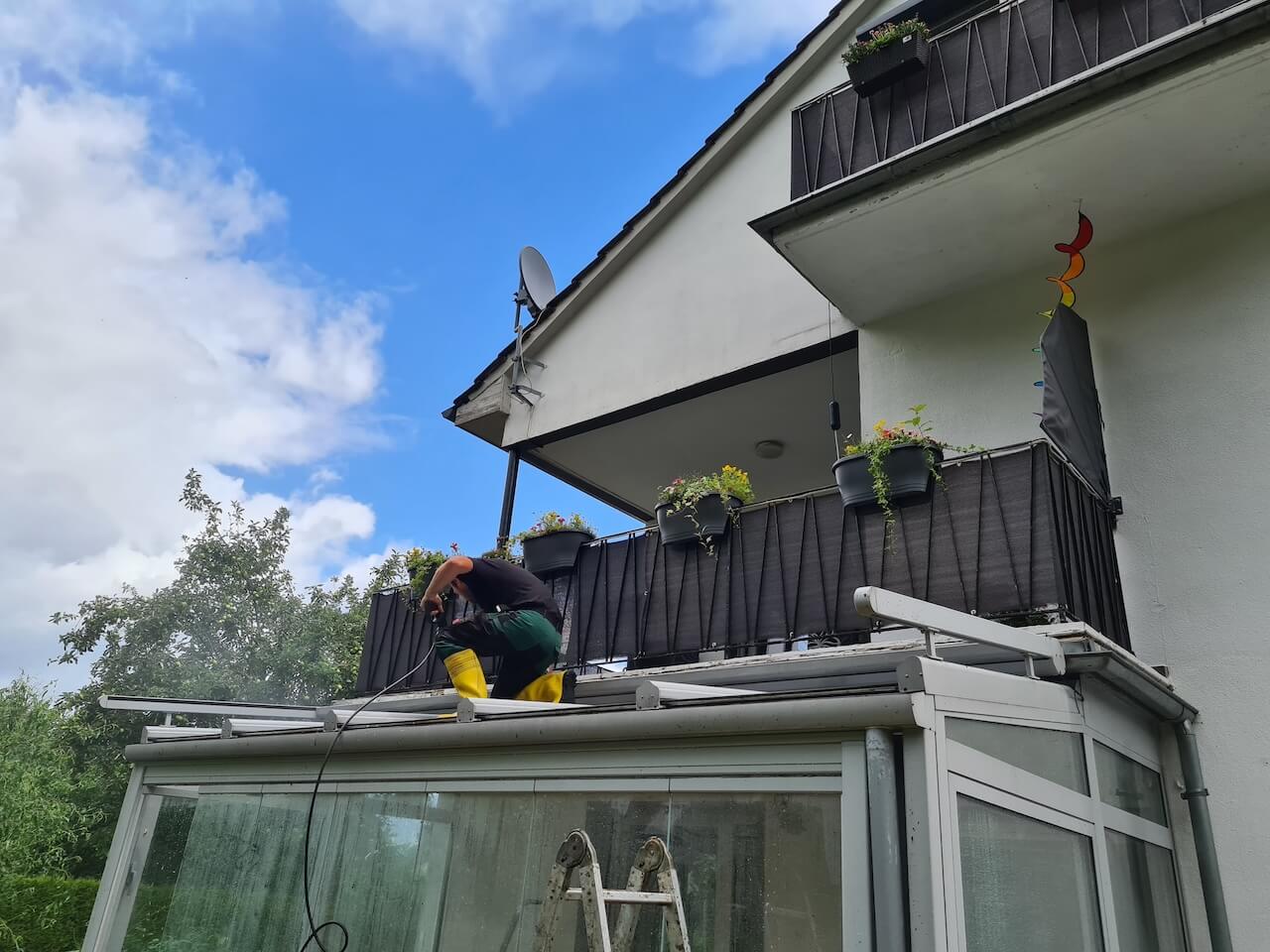 Wintergarten reinigen – gepflegte Glasflächen und Rahmen